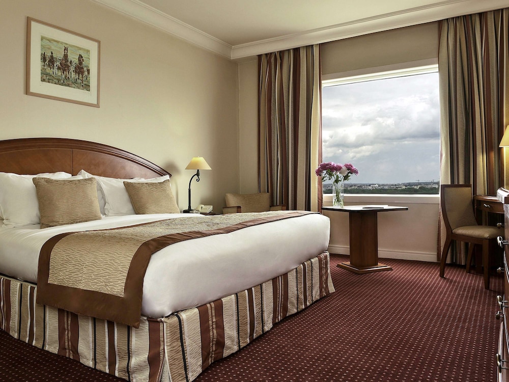 Pullman Bucharest World Trade Center Hotel 13/74