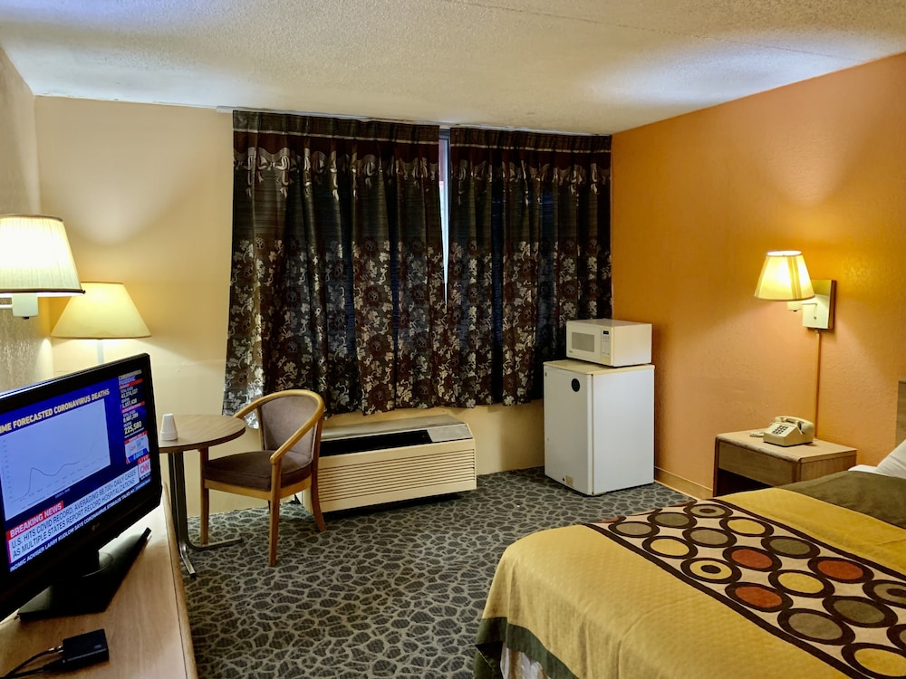 Red Carpet Inn & Suites Lima 28/64