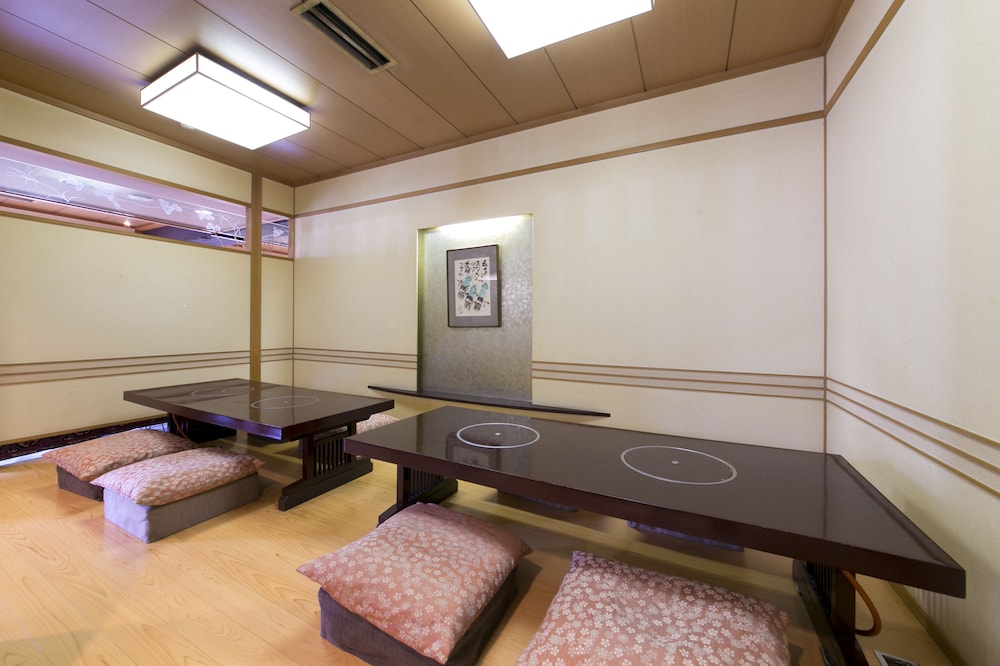 Plaza Hotel Toyota 27/49