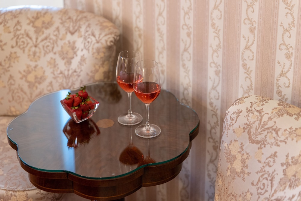 Unique Luxury Rooms 57/66
