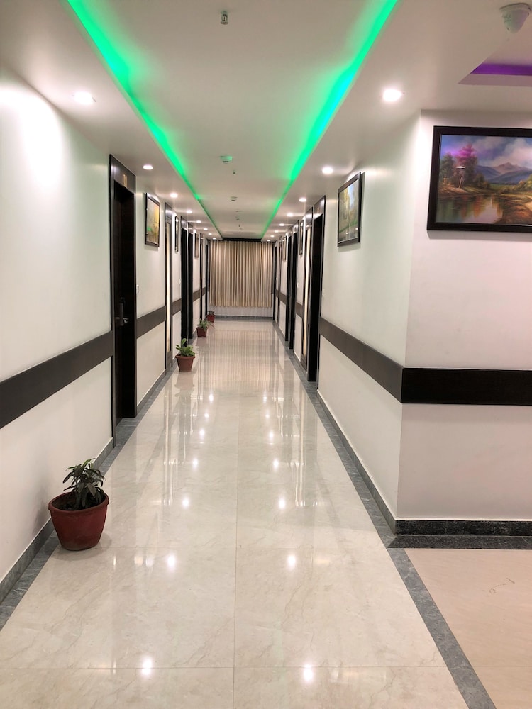 Hotel Sgt Plaza 33/35
