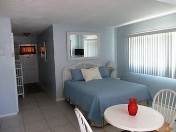 Sea Club I Beach Resort 17/66