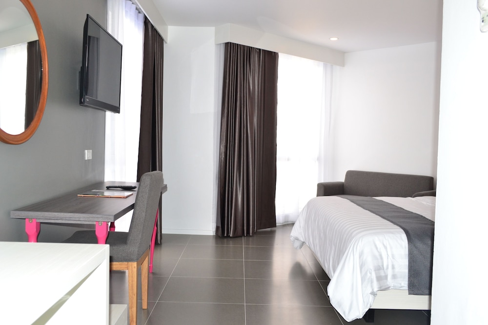 Flipper Lodge Hotel Pattaya 10/48