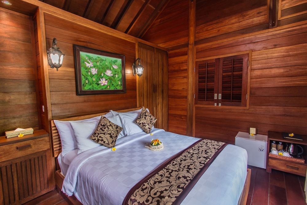 Batu Agung Villas 7/33