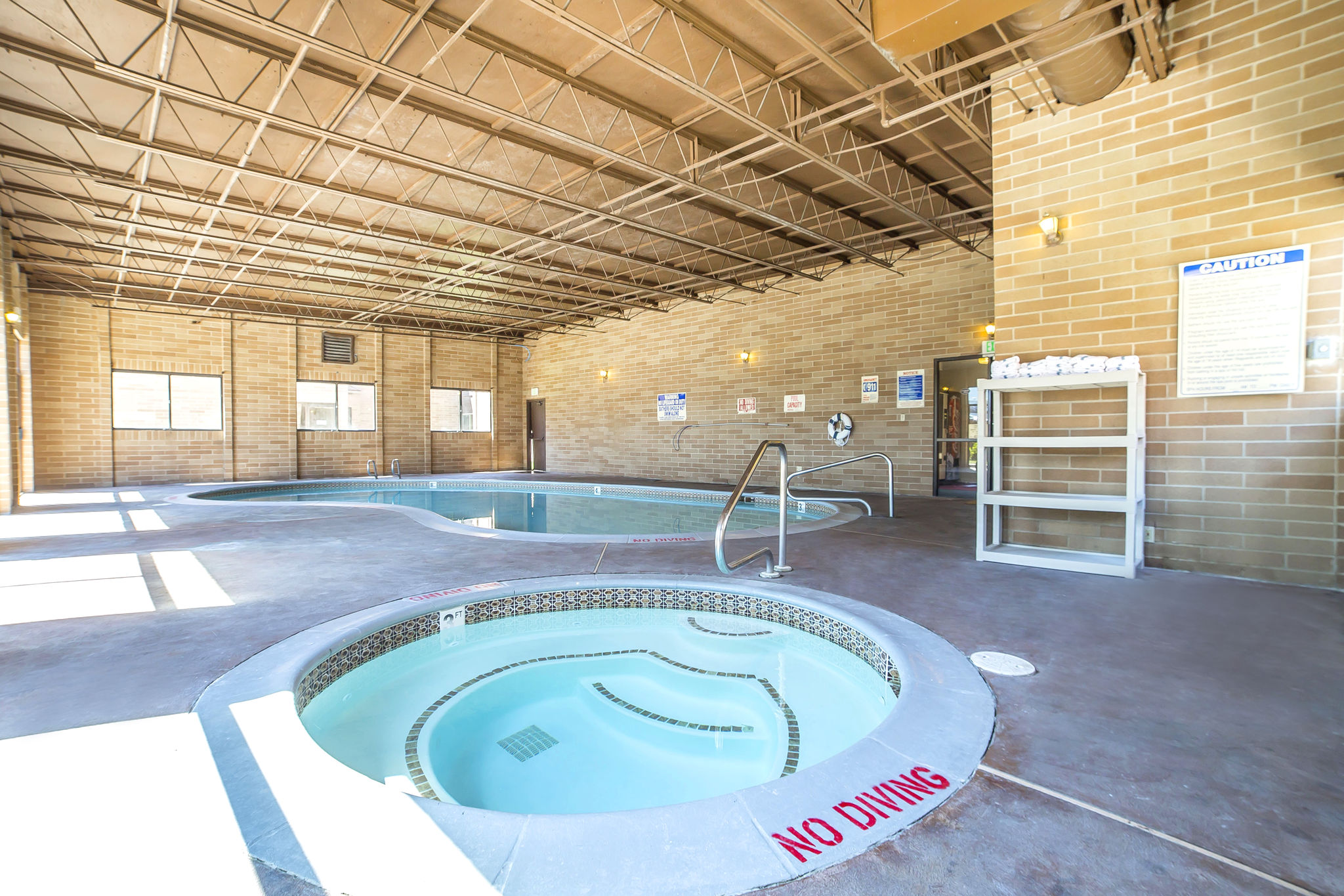 swimming pool spa