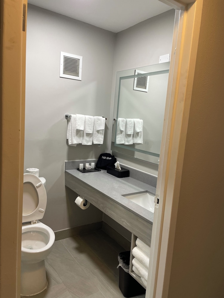 Silver Beach Hotel 50/50