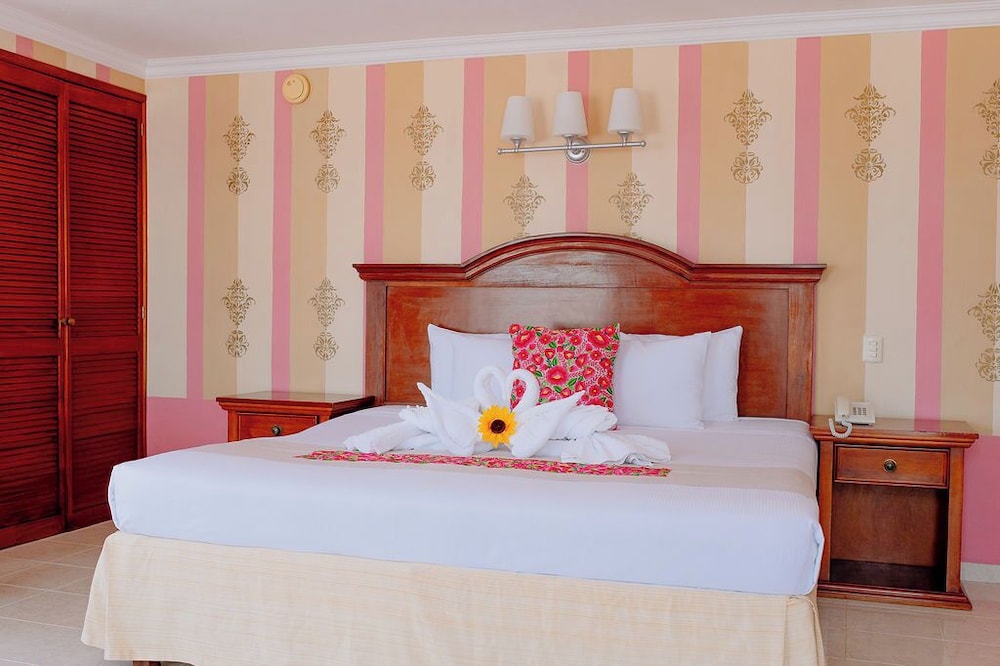 Hotel Plaza Colonial 23/62