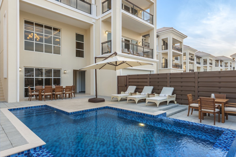 Al Habtoor Polo Resort 42/48
