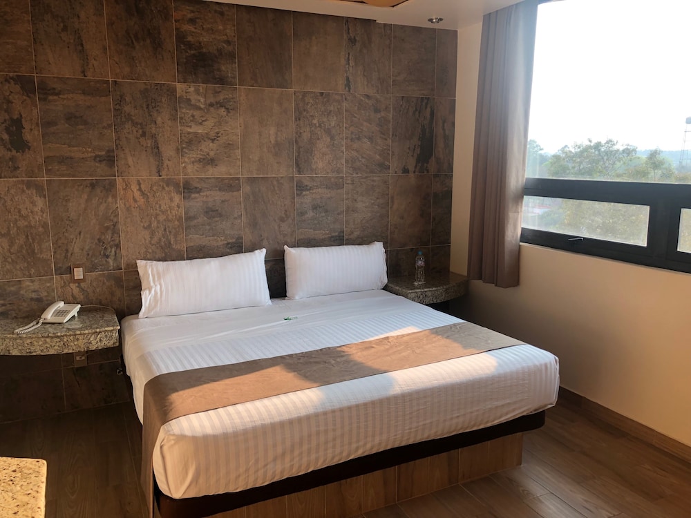 Hotel Jard Inn Adults Only 12/24
