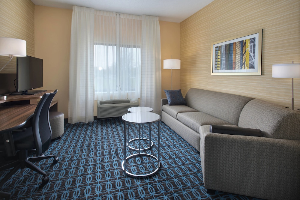 Fairfield Inn And Suites Syracuse Carrier Circle 21/39