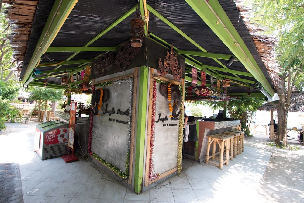 Phi Phi Island Cabana Hotel 14/69