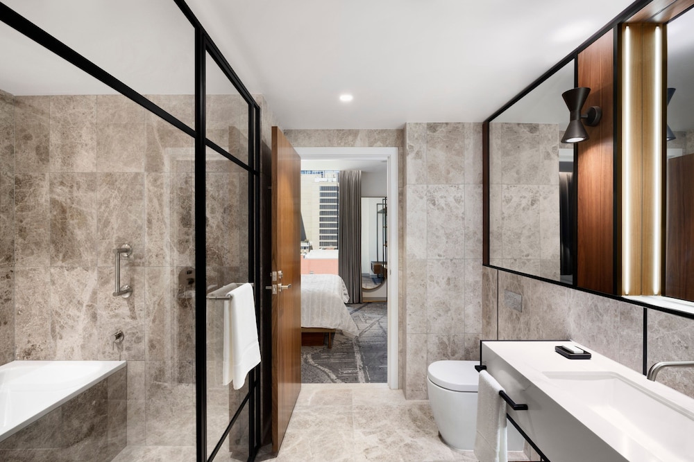 Le Meridien Melbourne 48/50