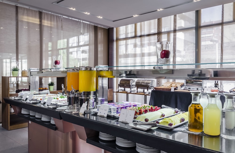 restaurant cafeteria