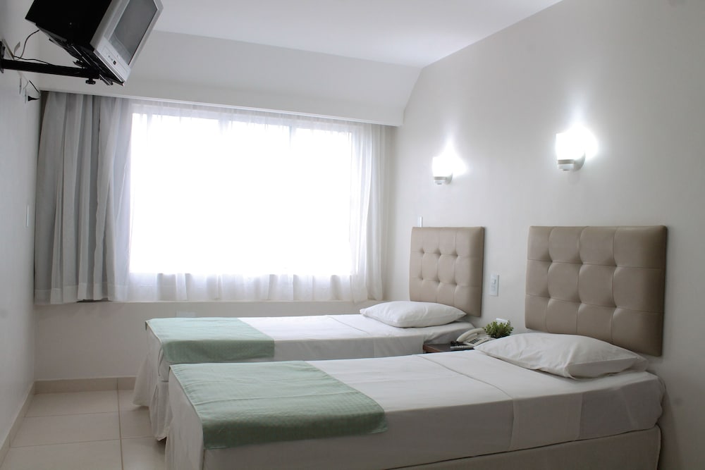Hotel Doral Apucarana 6/38