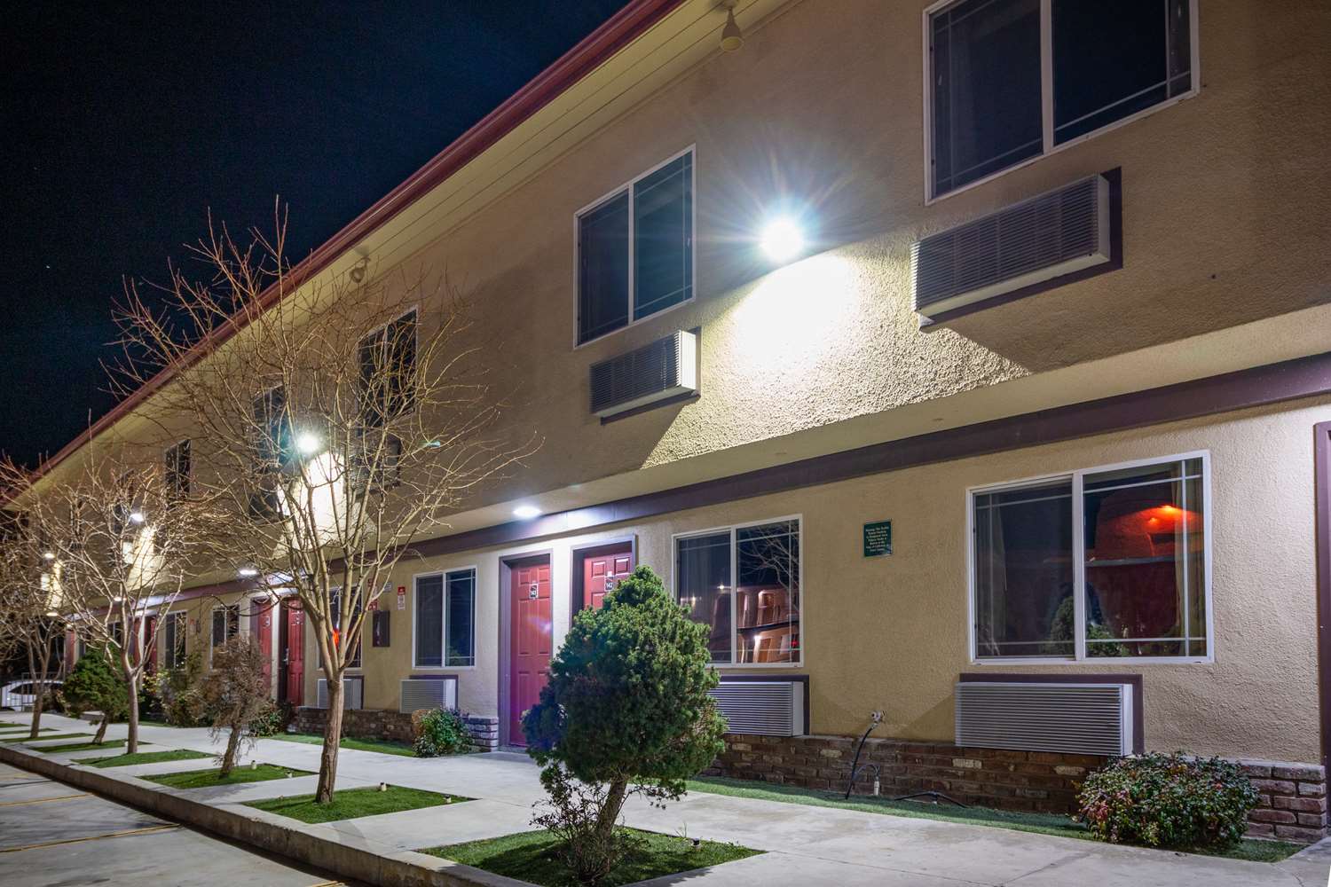 Quality Inn Bishop Near Mammoth 4/20