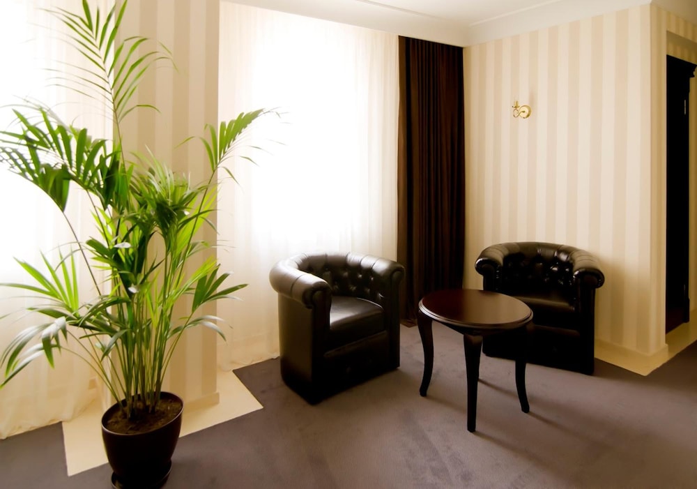Villa Rossa Hotel 23/34