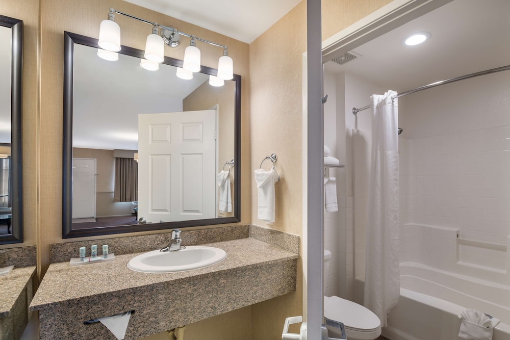 Best Western Corona Hotel and Suites 10/33