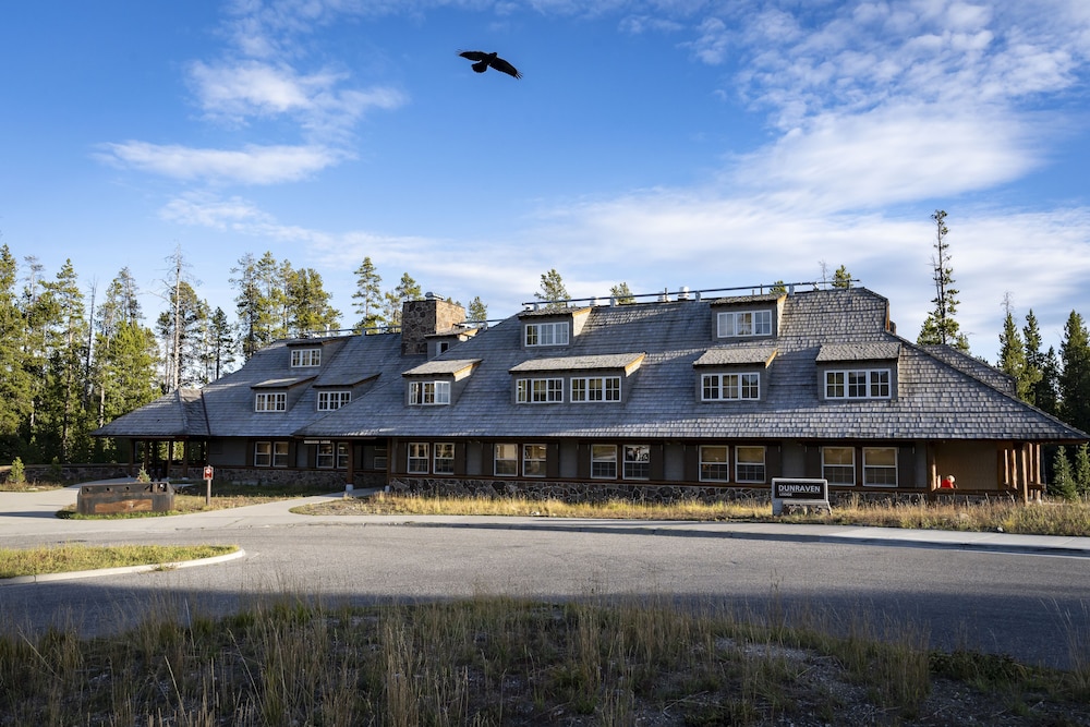 Canyon Lodge & Cabins in YELLOWSTONE - WY