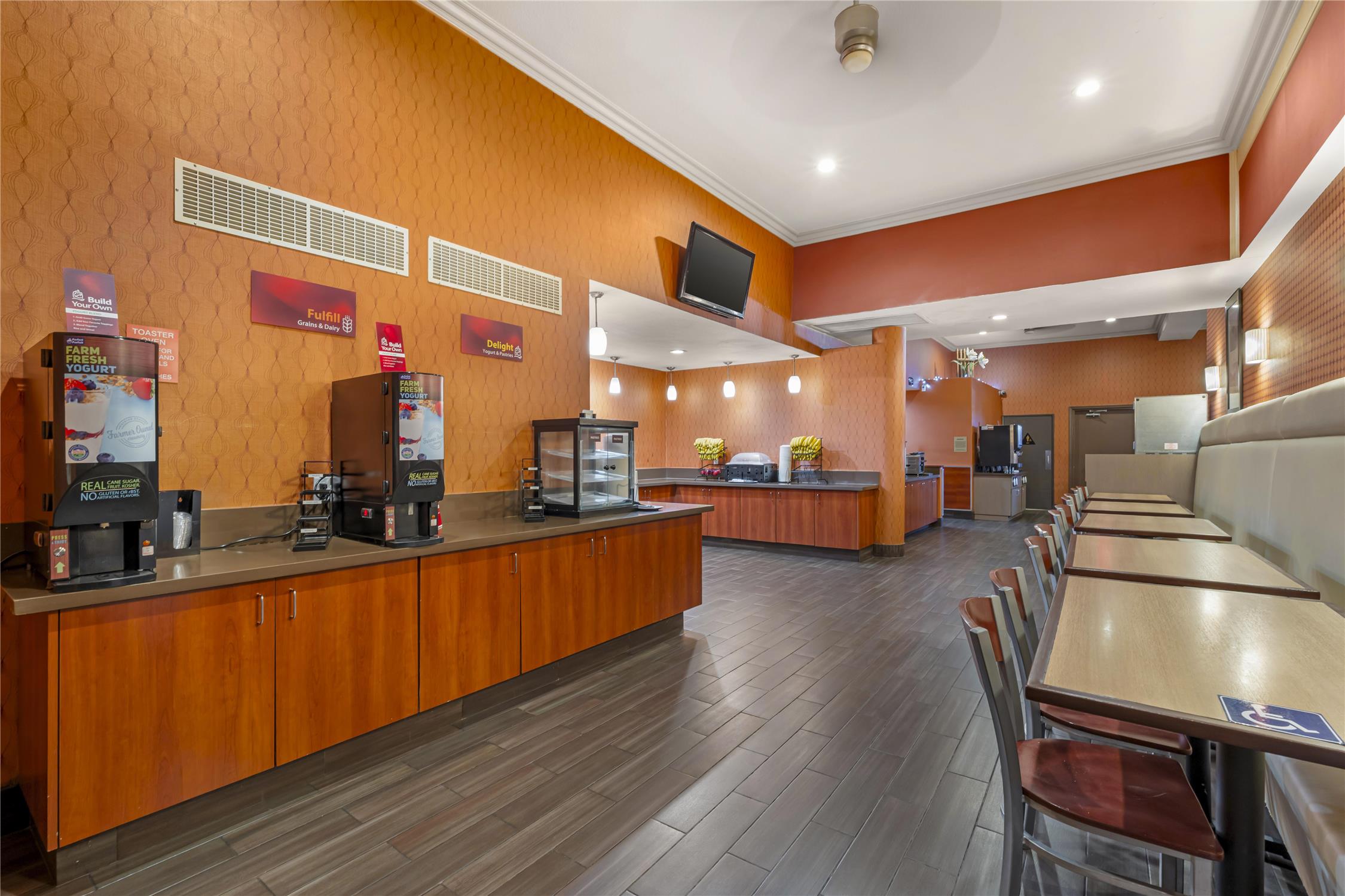 Lobby at Best Western Plus Stovall's Inn, ANAHEIM - CA