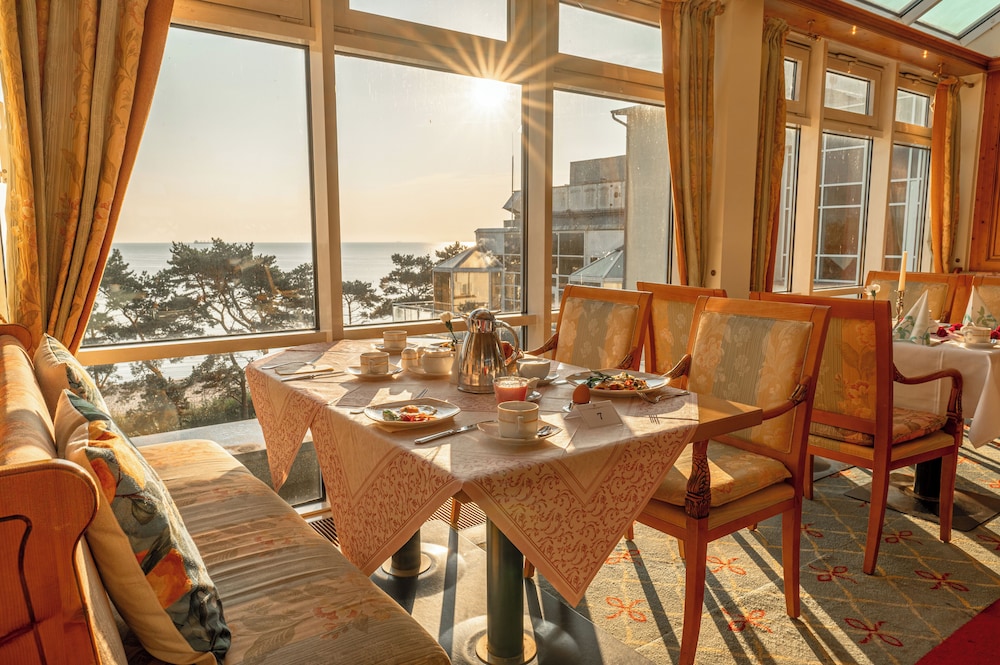 Rugard Thermal Strandhotel 37/50