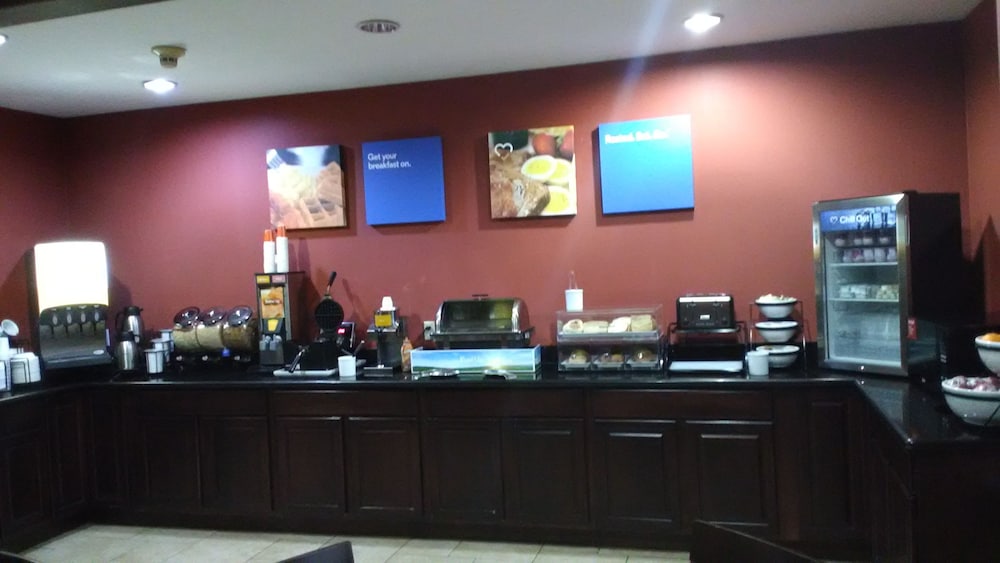 Quality Inn & Suites Port Huron 30/35