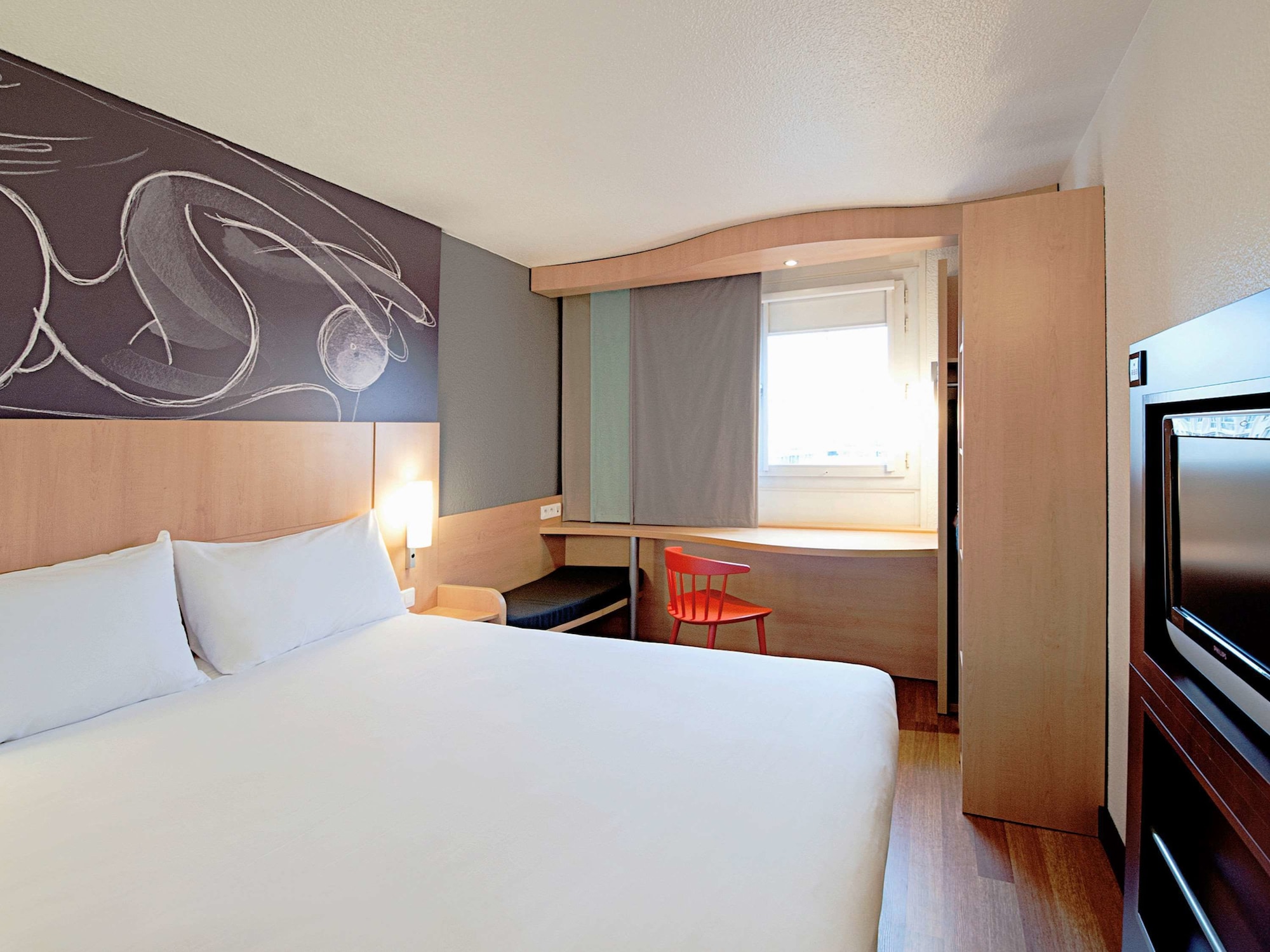 ROOM, TRIPLE, DOUBLE BED, SOFA