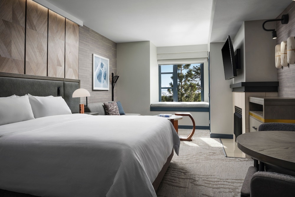 2 Bedrooms, Mammoth, Suite, Double Bed