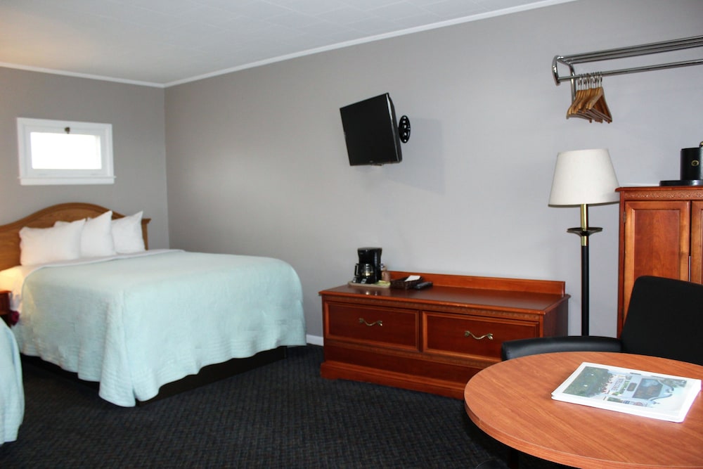 Admiral Motel 17/64
