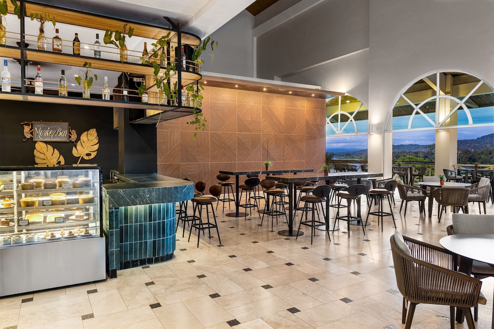 Gamboa Rainforest Reserve Hotel 57/67