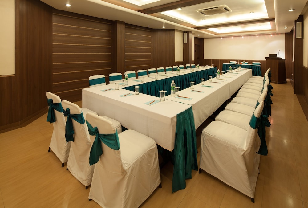 Sinclairs Siliguri 25/50