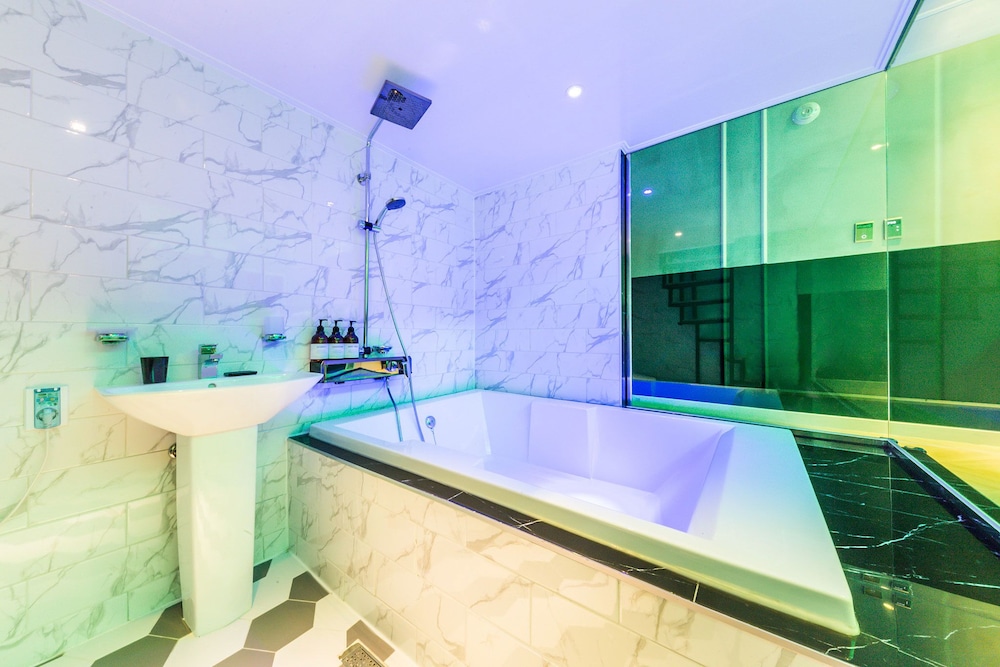 Cheonho La View Luxury Hotel 37/50