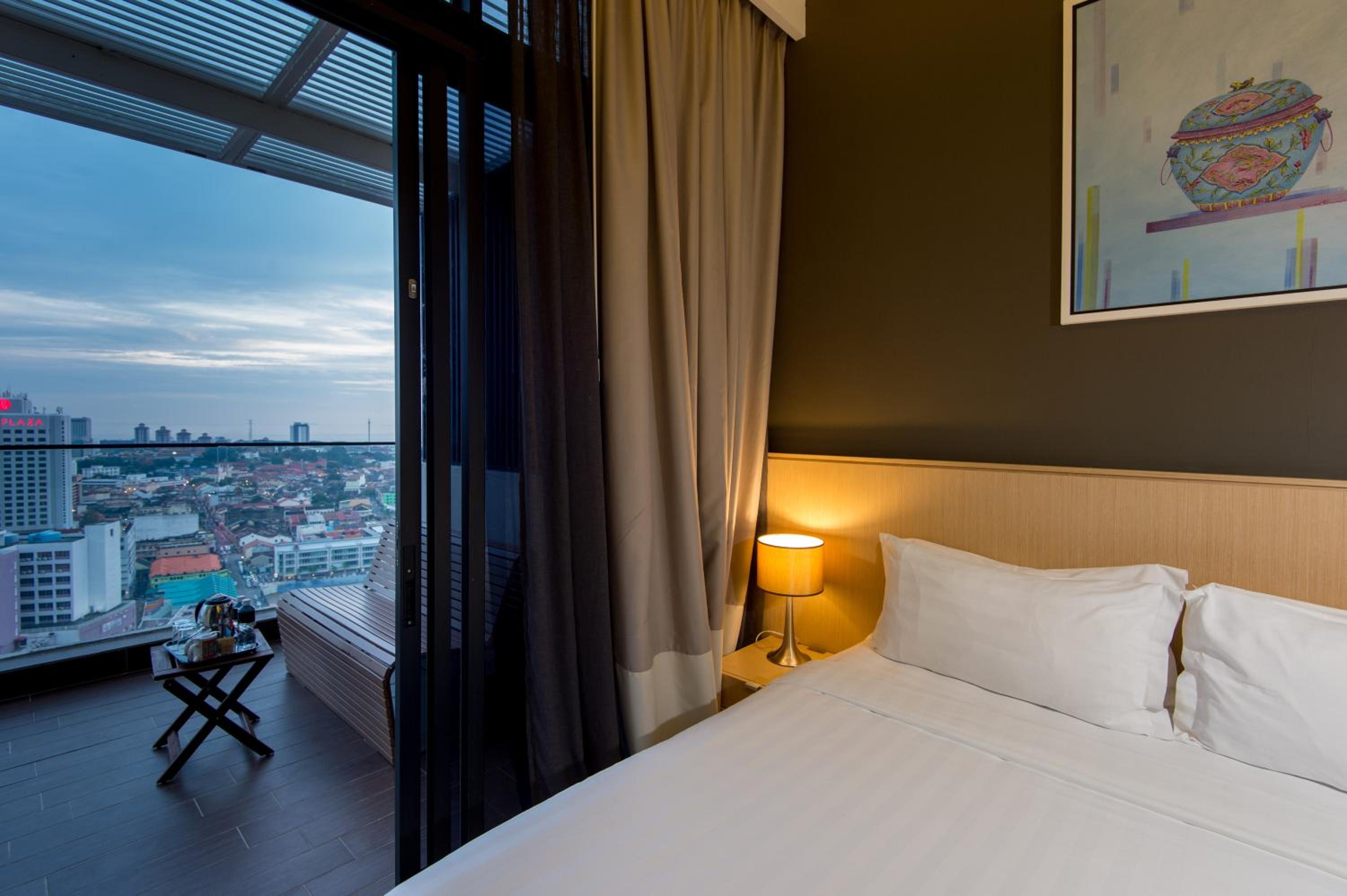 Heritage, Executive, King Bed, with View, Balcony, Bathtub، The Pines Melaka 2/9