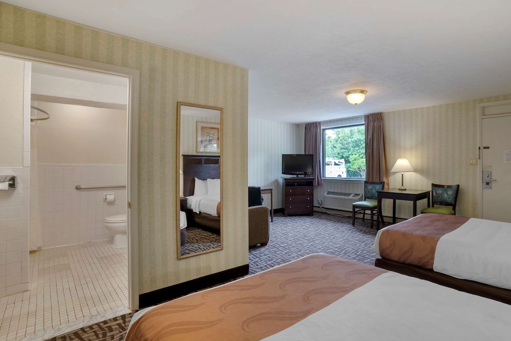 Quality Inn Fredericksburg Near Historic Downtown 26/44