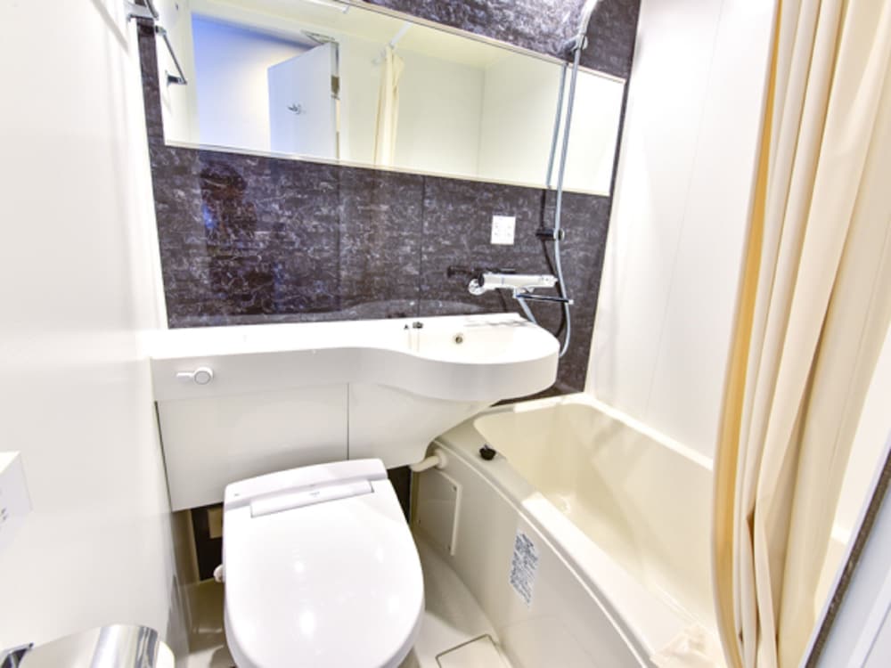 Hotel Livemax Fukuoka Tenjin West 25/25