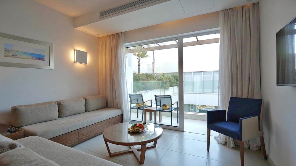 Sunrise Pearl Hotel & Spa 33/50