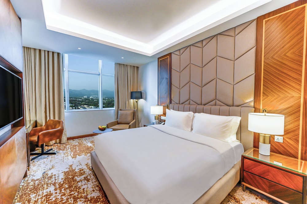 Movenpick Hotel Centaurus 18/62