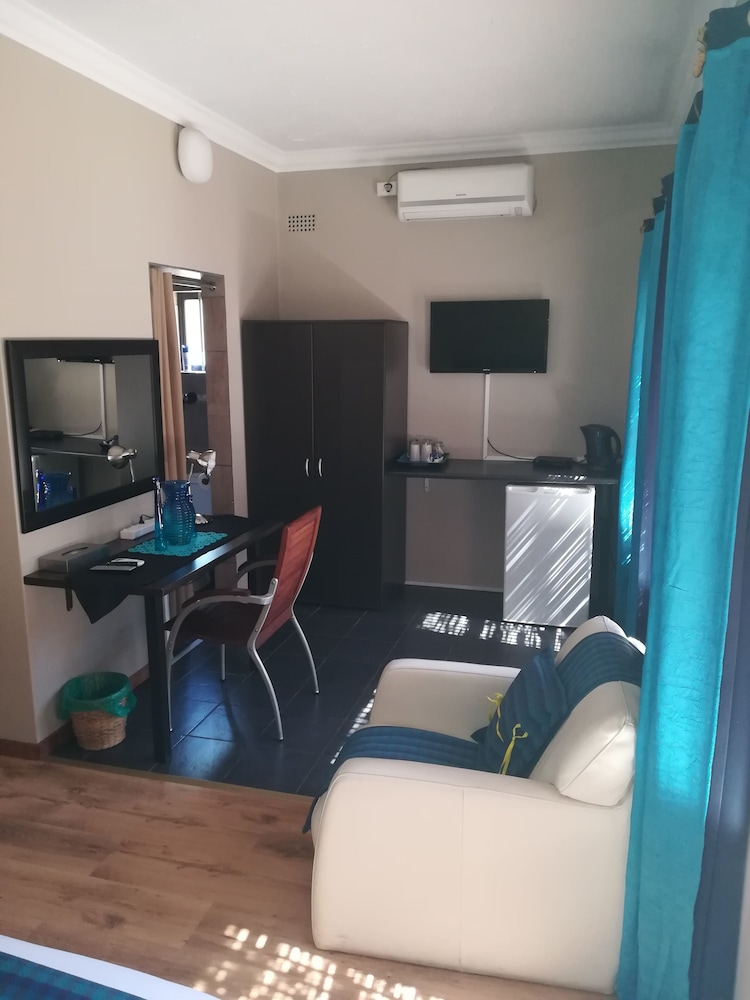 24 On Vrey Boutique Hotel 34/50