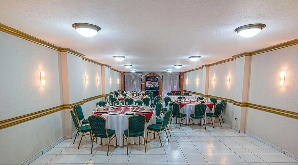 Florencia Plaza Hotel 35/41