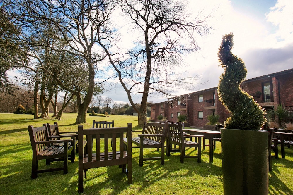 Denham Grove 44/50