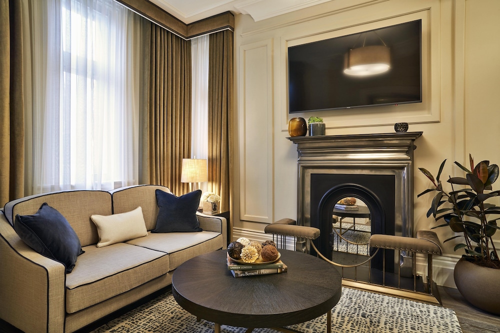 Kimpton Fitzroy London 55/81