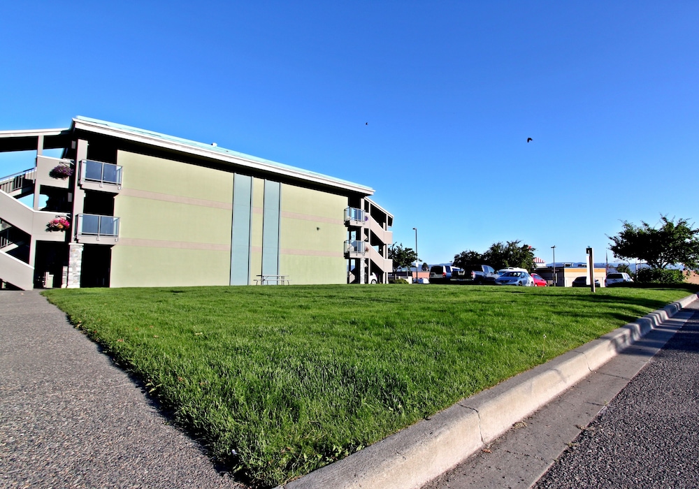 Accent Inns Kamloops 7/54