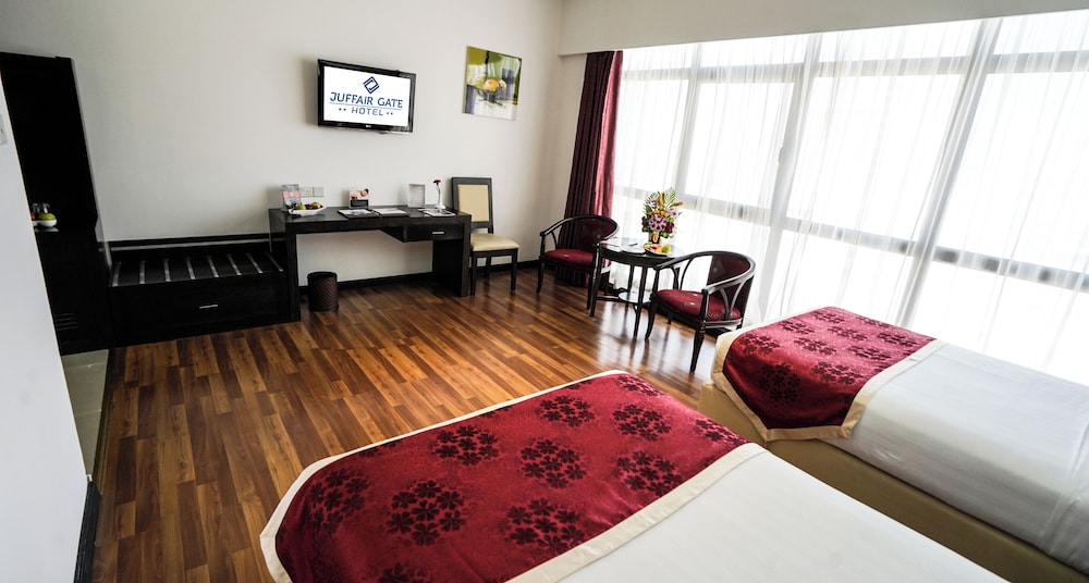 JUFFAIR GATE HOTEL 32/52