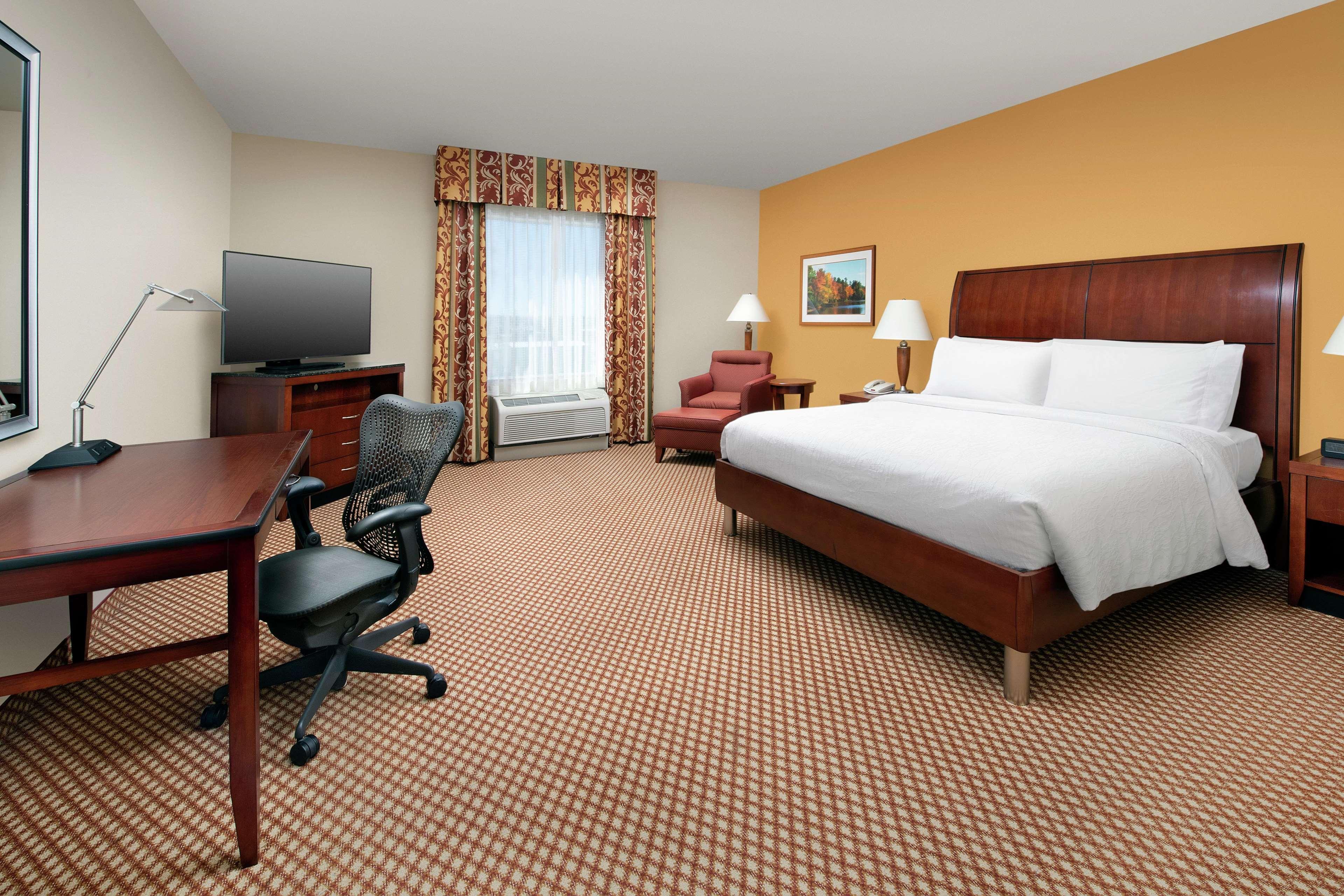 PREMIUM, KING BED, ACCESSIBLE