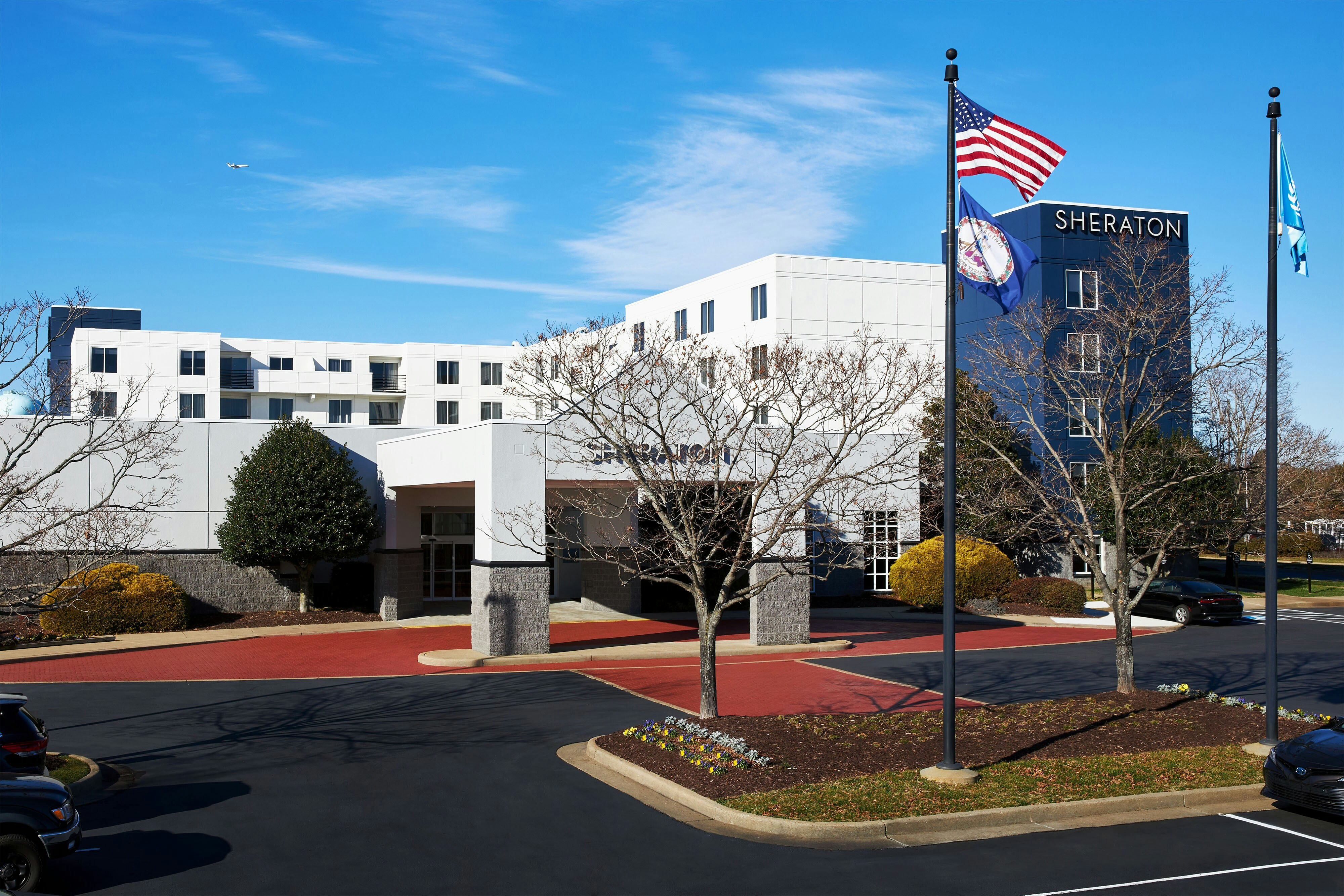 Sheraton Richmond Airport Hotel 52/54