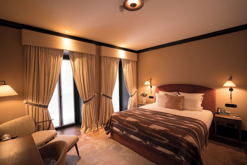 GARDEN, CLASSIC, DOUBLE BED
