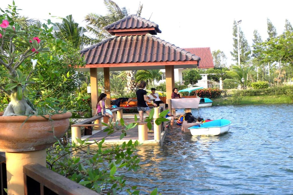 Bangchong Marina Resort 46/50