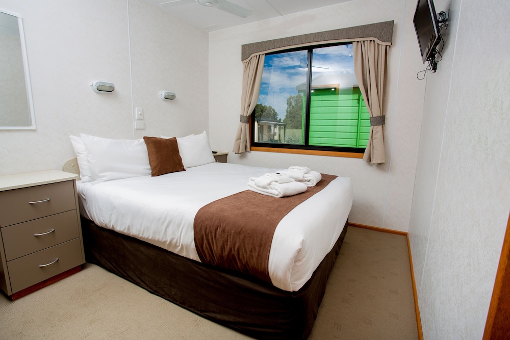 Big4 Shepparton Park Lane Holiday Park 9/41