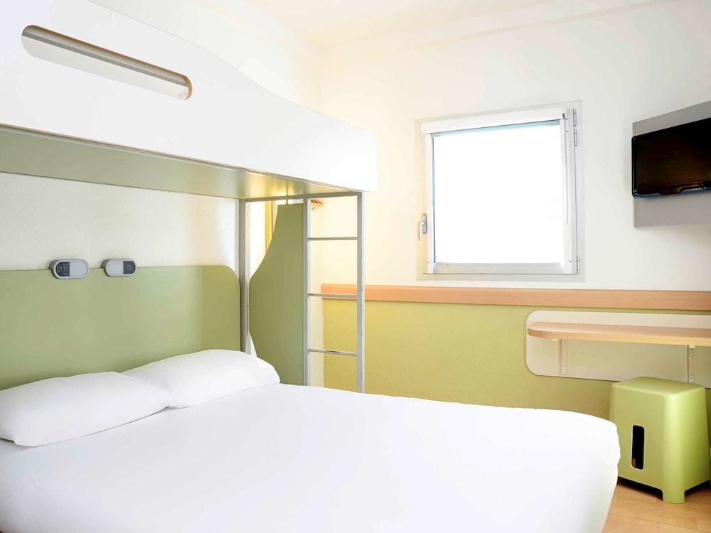 Ibis Budget Portsmouth 18/63
