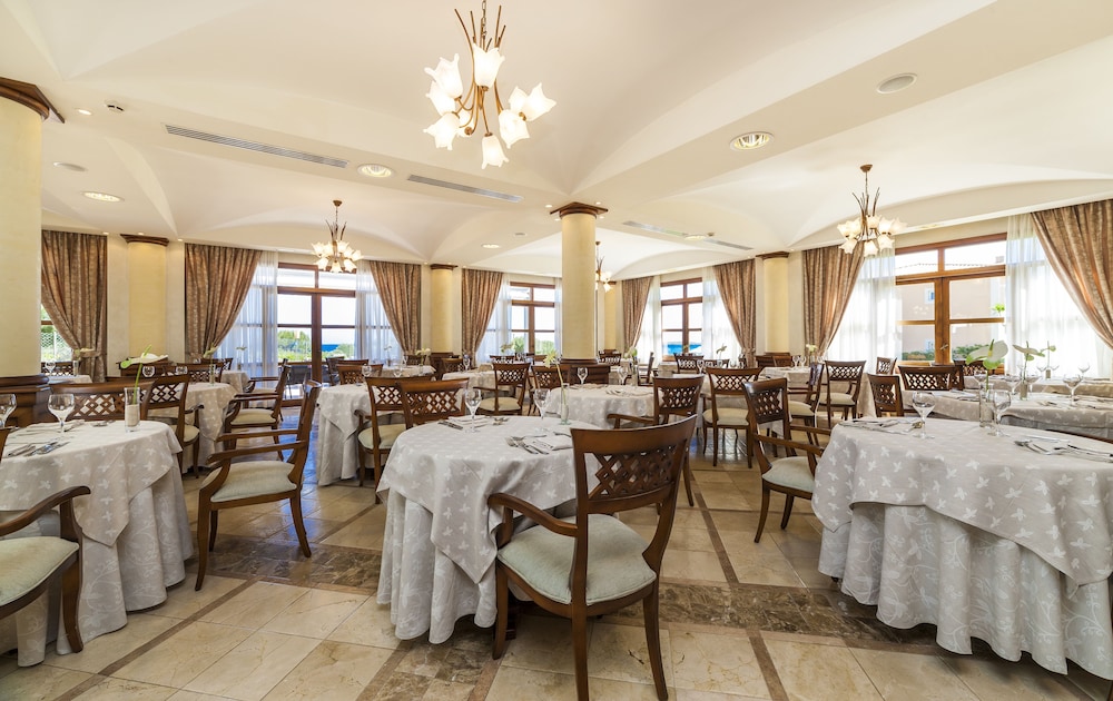 Insotel Punta Prima Prestige Suites Spa 32/50