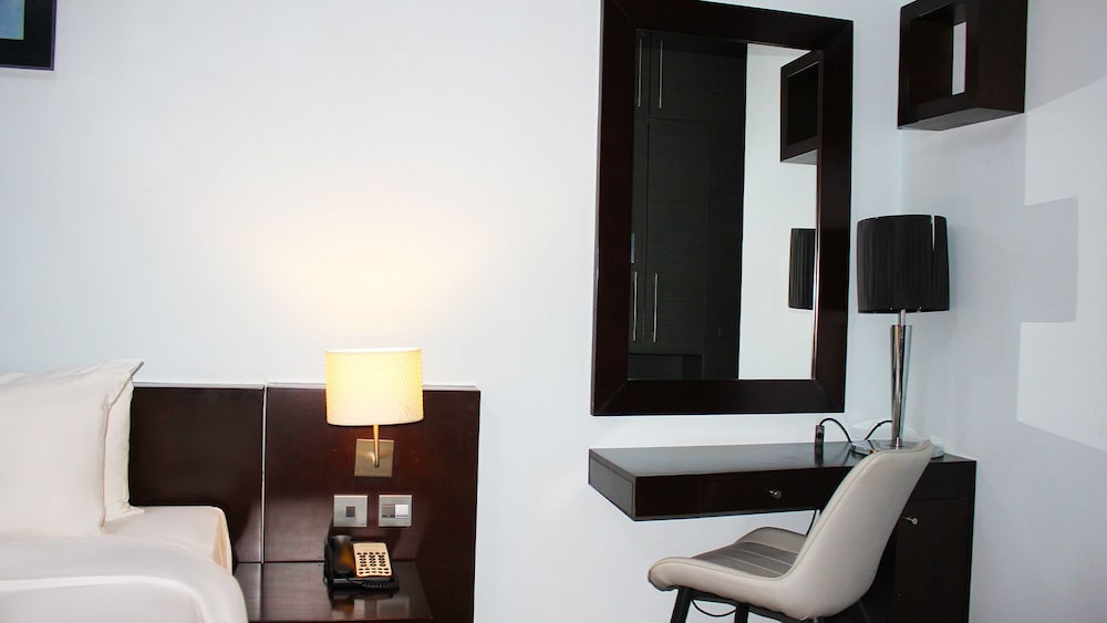 Signature Hotel Apartment Spa Marina 50/60